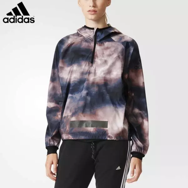 Анораки Адыдас (25 фота): жаночыя і мужчынскія мадэлі анораков Adidas 14284_18