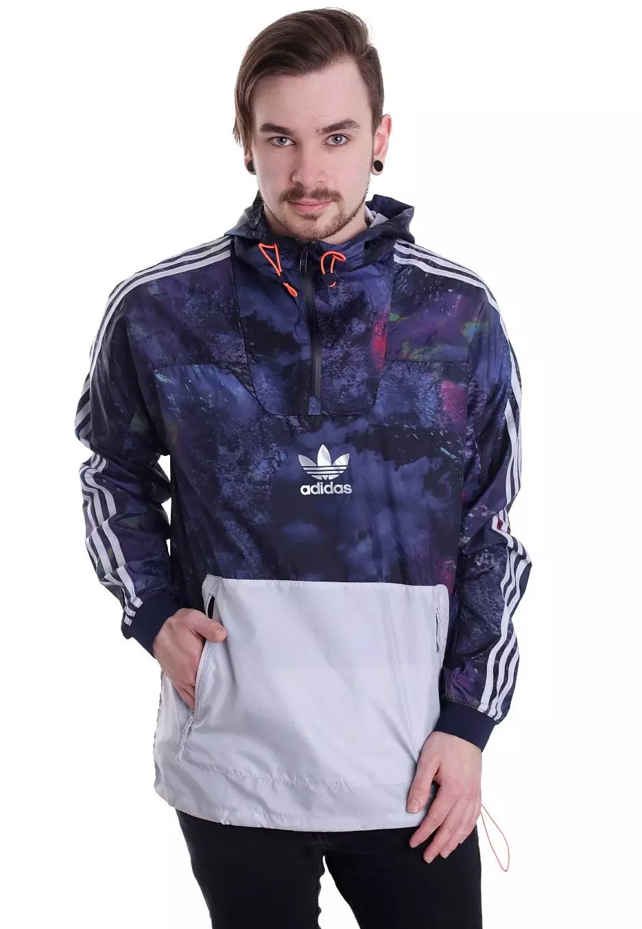 Анораки Адыдас (25 фота): жаночыя і мужчынскія мадэлі анораков Adidas 14284_19