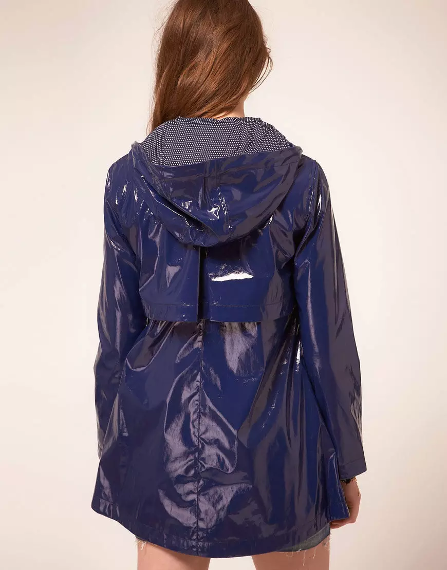 美麗的raincoat（92張照片）：女性的美麗雨衣，雨衣 14301_36