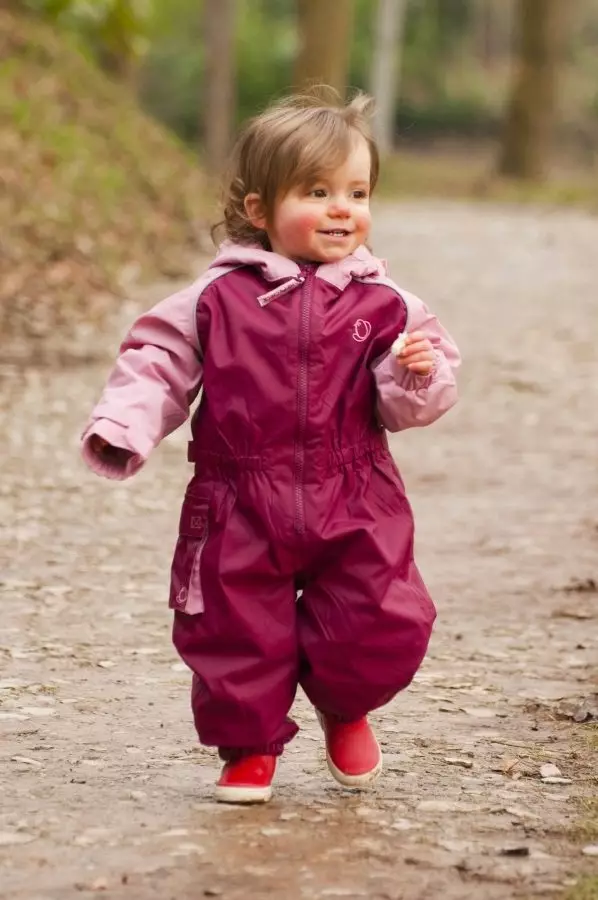 סרבל מעיל גשם (51 תמונות): מעיל גשם, בקיץ אחריות, מבוגר, לילד, לתינוק 14302_47
