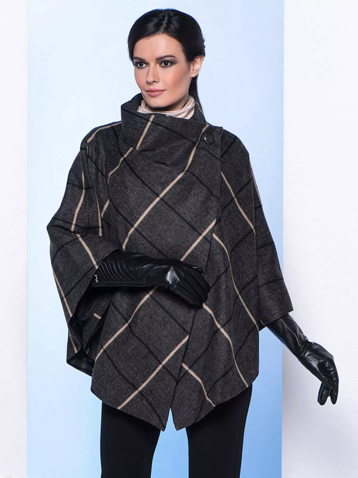 Poncho Cape (104 Sawirro): Ururka Isbeddelka Haweenka ee qaabka poncho, palantanes, shahl 14318_12