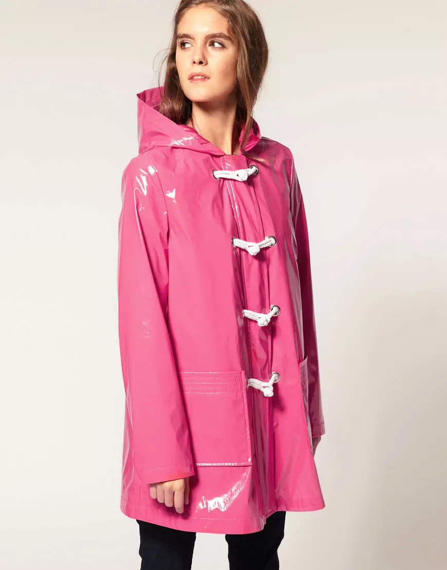 Hooded Raincoat (91 foto's): Gegrubber, mantel, waterdig, soos dit 'n Haching Raincoat, Cloak genoem word 14331_12