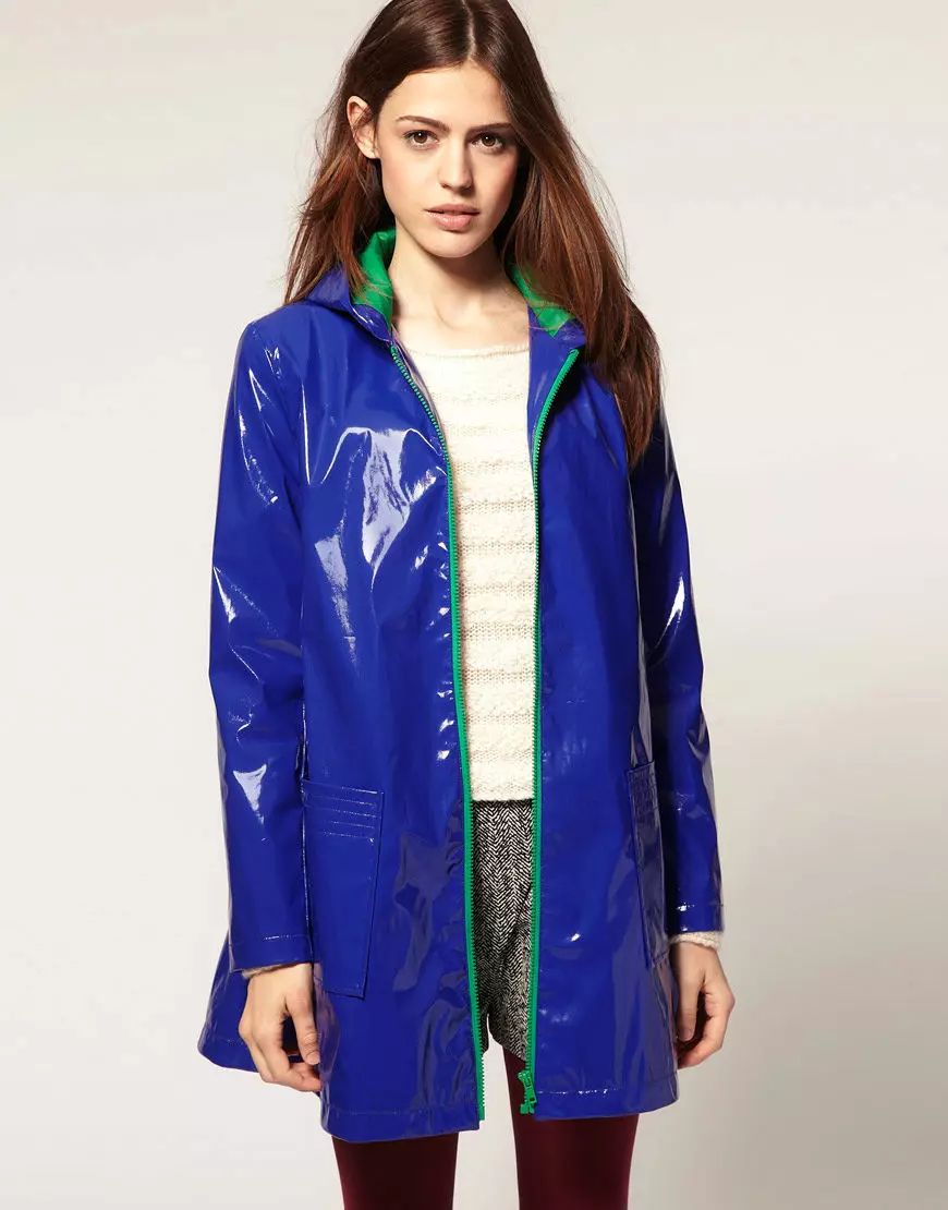 Hooded Raincoat (91 bilder): Gummi, kappa, vattentät, som det kallas en huva regnrock, kappa 14331_25