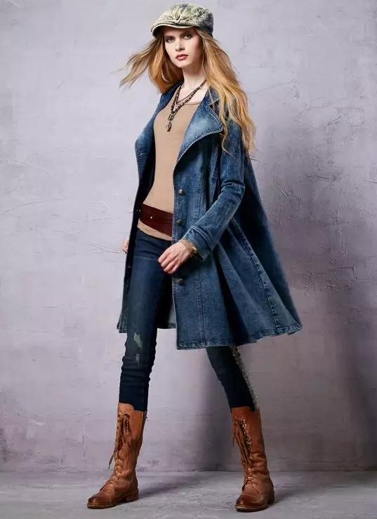 Denim Cloak (63 bilder): Hva skal du ha på en kvinnelig kappe av denim, lenge, for gravide kvinner 14336_5