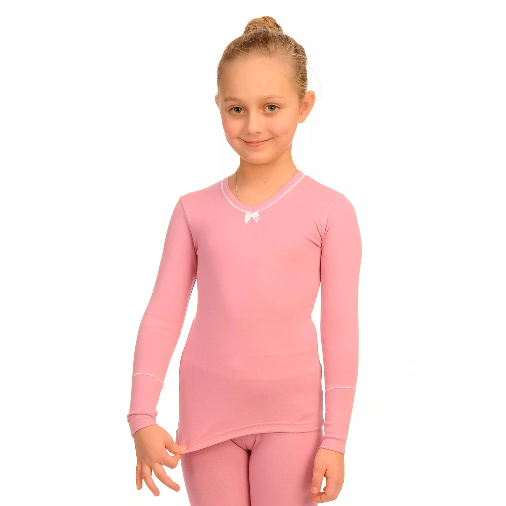 Term underwear for girls: choose thermalgins for adolescents 12 years, overview of thermoshtans for children 2 and 3, 5 and 8 years, pluses and cons of products 1436_9