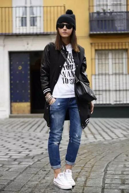 Black Denim Jacket (24 slike): Šta da nose crne traperice 14392_22