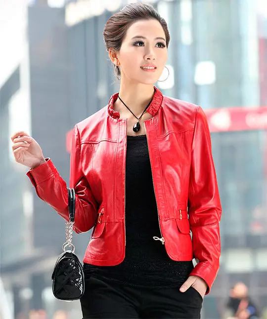 Црвена кожна јакна (49 фотографии): Што носи, спектакуларни слики 14397_40
