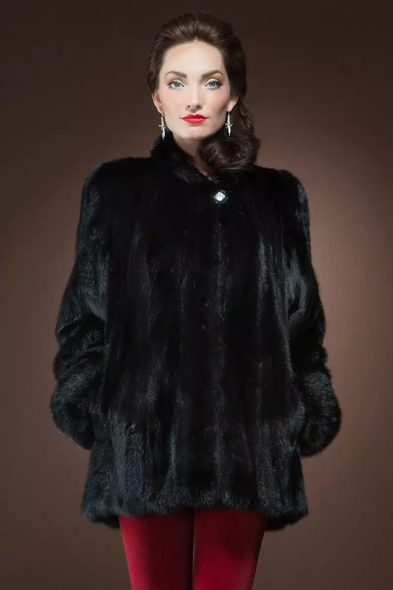 Fur jas mei in bontcoated mink (33 foto's): Hoefolle is in besunige memmjas, lang 14406_11