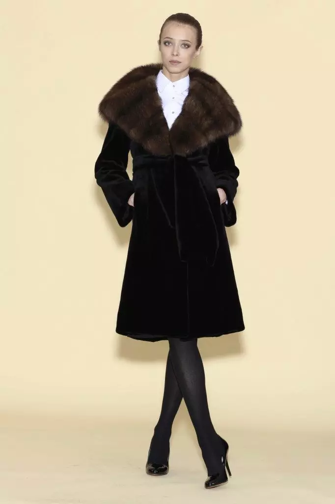 Fur jas mei in bontcoated mink (33 foto's): Hoefolle is in besunige memmjas, lang 14406_26
