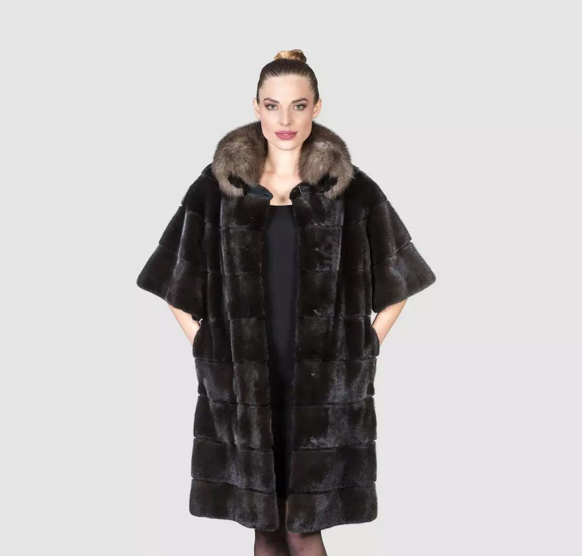 Mink Fur Coat miaraka amin'ny sabatra (sary 56): miaraka amin'ny fehin-kibo, akanjo volom-borona, maivana 14410_11