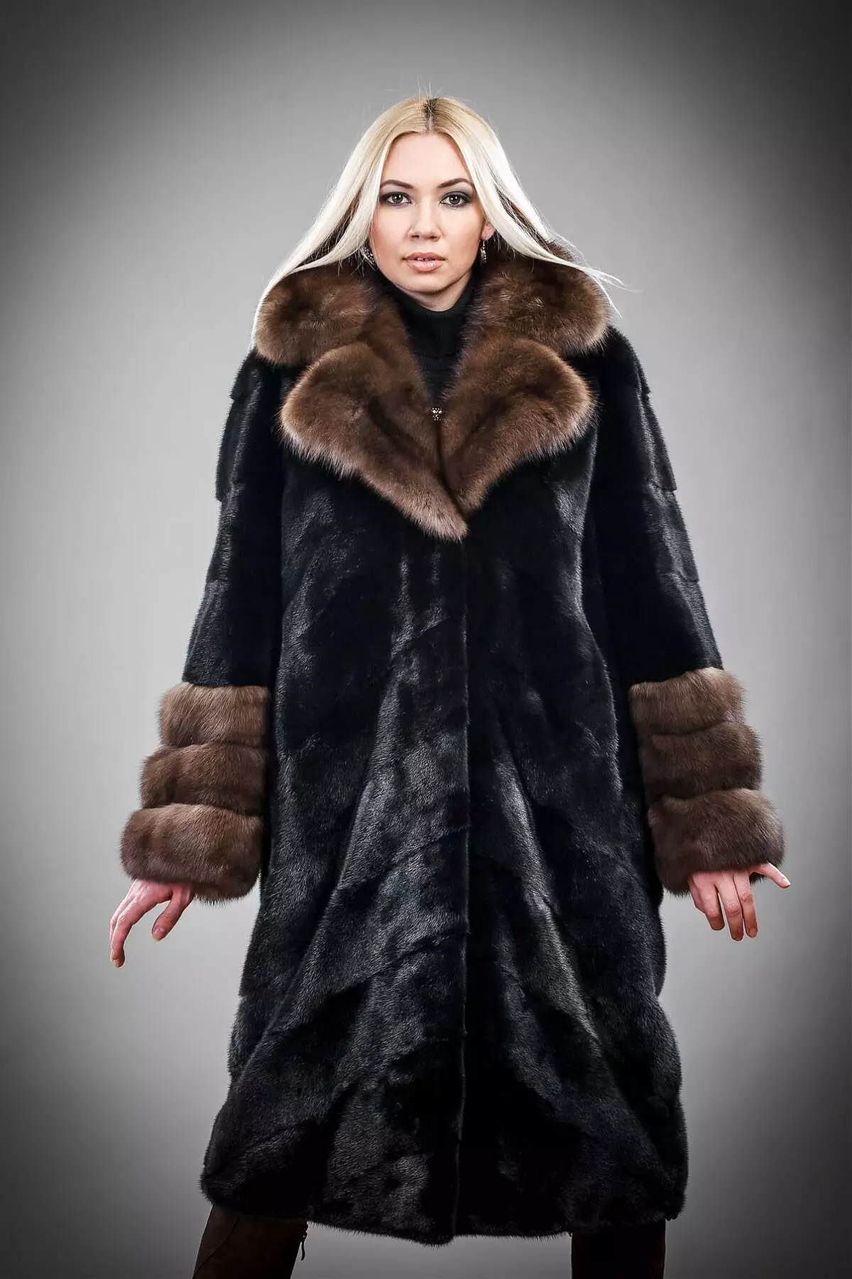 Mink Fur Coat miaraka amin'ny sabatra (sary 56): miaraka amin'ny fehin-kibo, akanjo volom-borona, maivana 14410_35