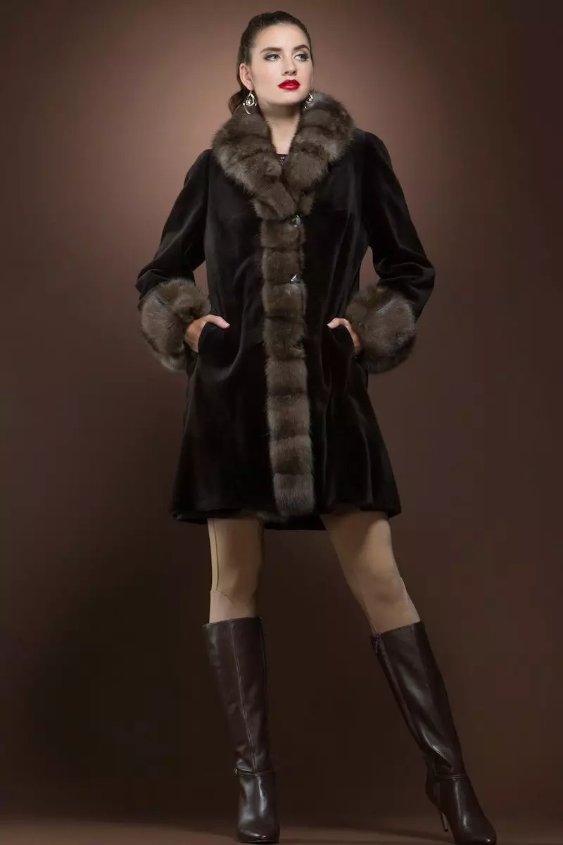 Mink Fur Coat med Sableness (56 bilder): Med en Sable Collar, Mink Fur Coat med en Sobular Finish, Light 14410_4