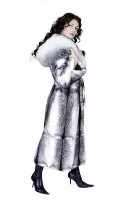Mink-Russia - fur coat (29 Mga Litrato): Swaddling Mink Fur Coats 14421_13