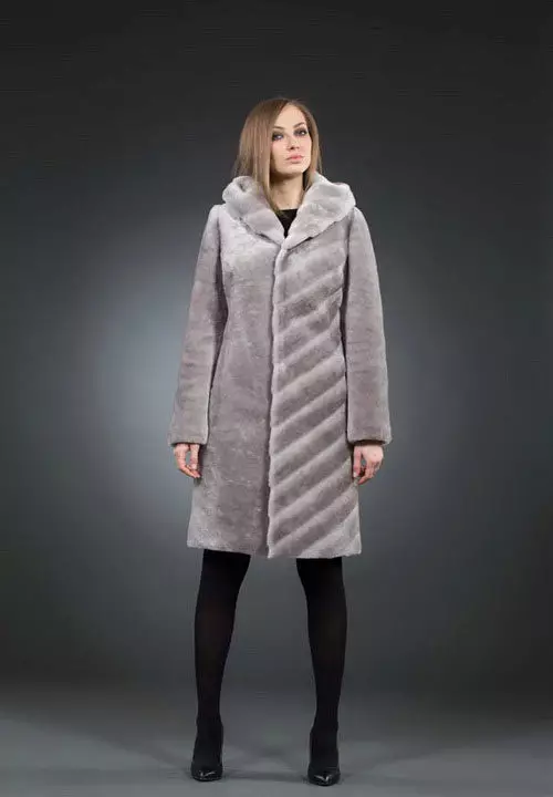 Fur coat mula sa mink pieces (70 mga larawan): Mga Review tungkol sa mink coat pieces habang nagkakahalaga ito 14423_20