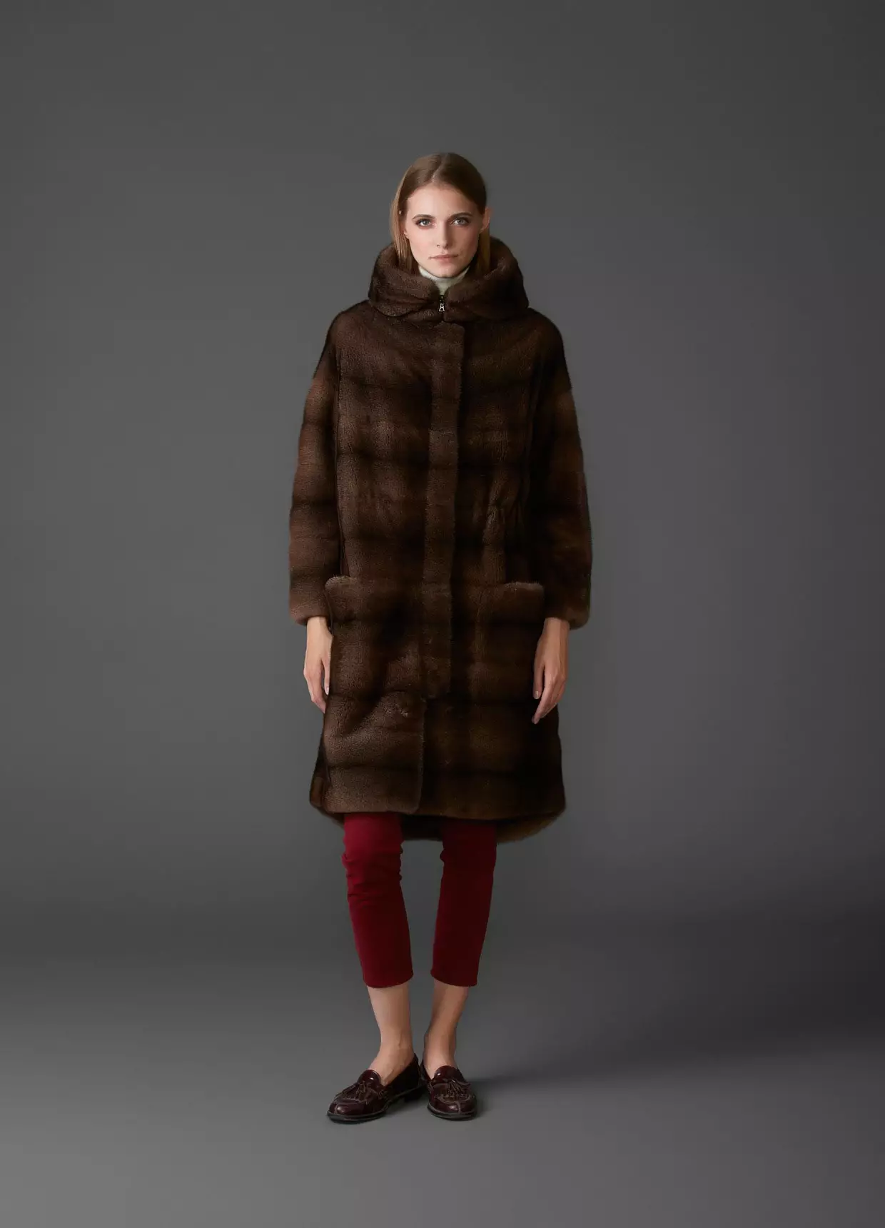 Fur coat mula sa mink pieces (70 mga larawan): Mga Review tungkol sa mink coat pieces habang nagkakahalaga ito 14423_28