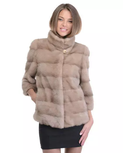 ミンクの毛皮のコート（89写真）：ホワイトミンクの毛皮のコート、黒、グラファイトの色、光のための毛皮のコート、ベルト、短い、青 14424_10