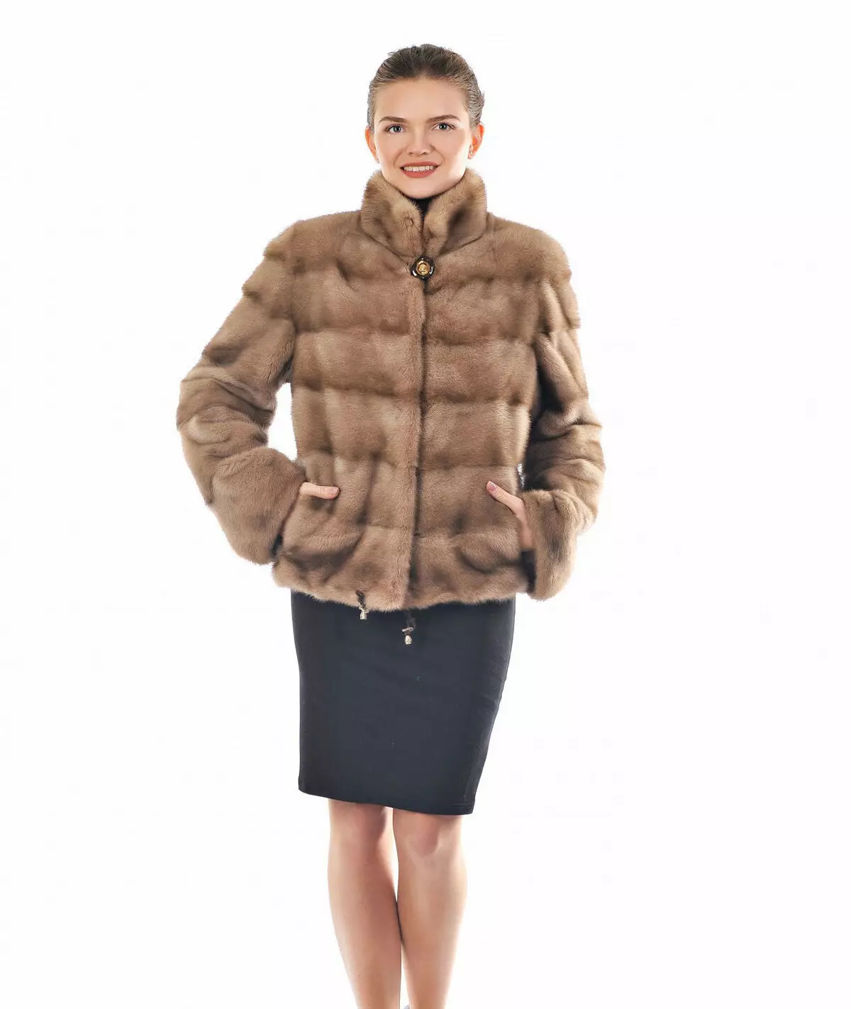 ミンクの毛皮のコート（89写真）：ホワイトミンクの毛皮のコート、黒、グラファイトの色、光のための毛皮のコート、ベルト、短い、青 14424_52