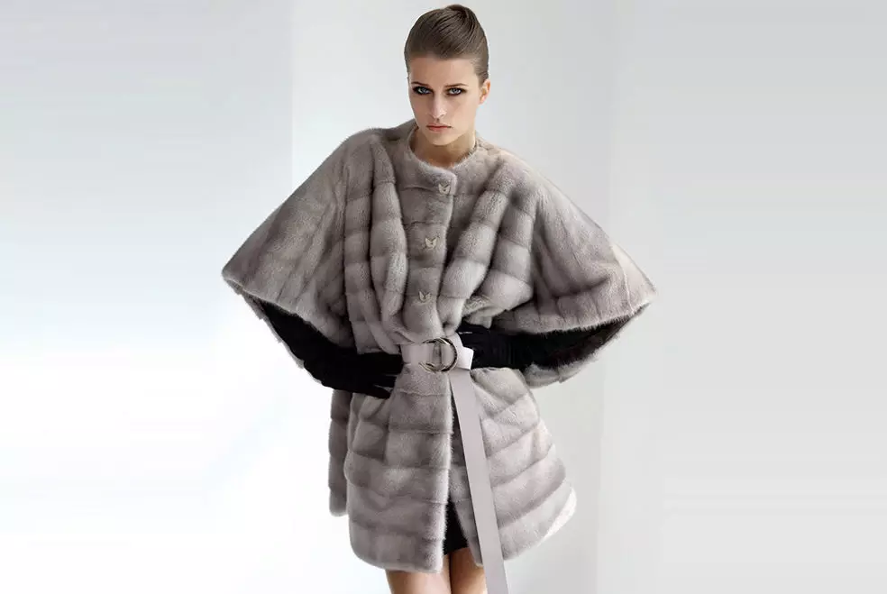 Итальяндық Mink Coats (65 сурет): модельдер, модельдер, жабдықталған Mink Fur Catats Италия 14426_14