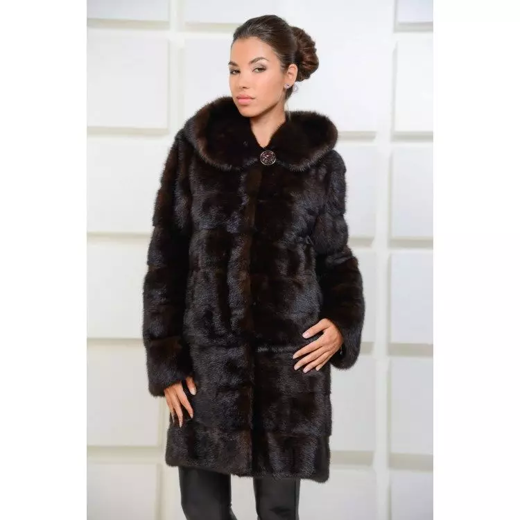 Kuidas valida mink coat (131 fotot): Näpunäiteid valides kvaliteetse naaritsaga mantlid, reeglid, kui osta karusnahk 14428_14