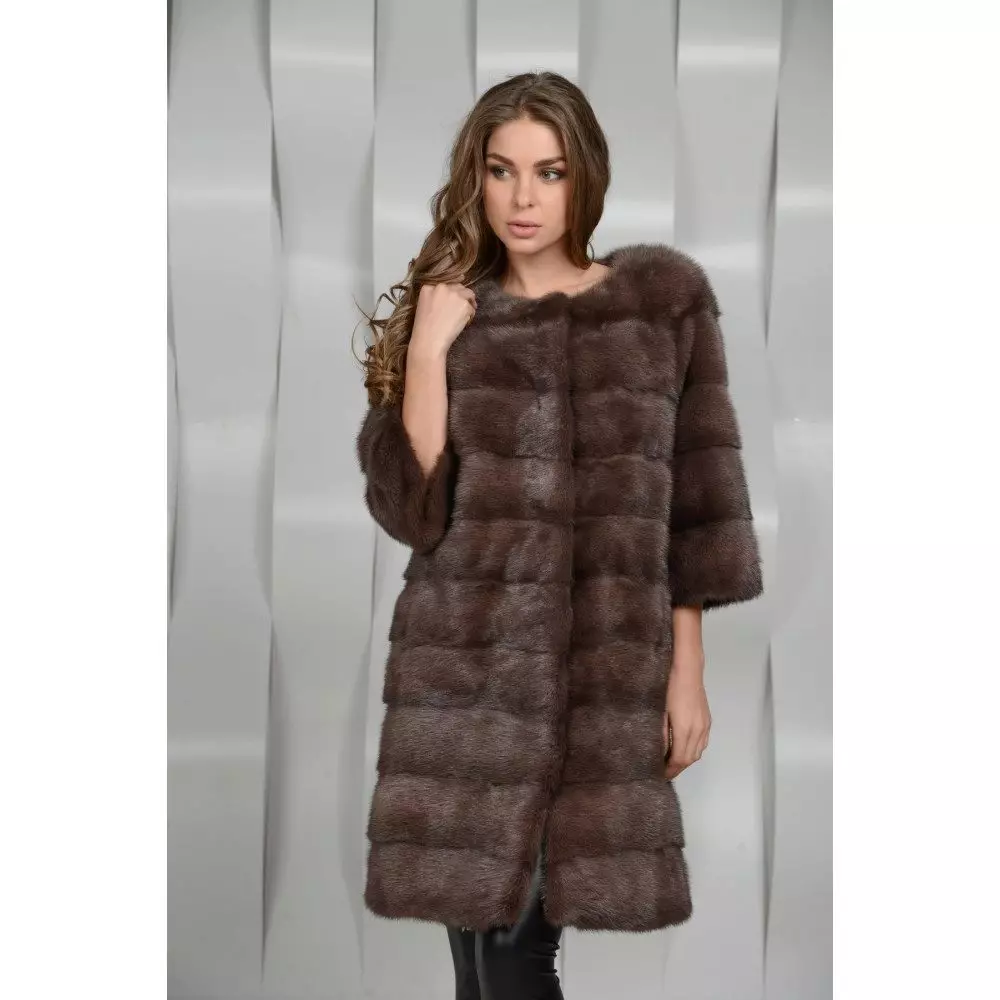 Како да изберете палто од mink (131 фотографии): Совети за избор на висококвалитетни палта, правила при купување на крзно 14428_18