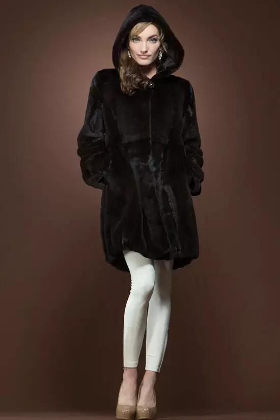 Минк пальто (131 сурет): жоғары сапалы минкалардың пальтосын таңдауға арналған кеңестер, теріні сатып алу кезінде ережелер 14428_66