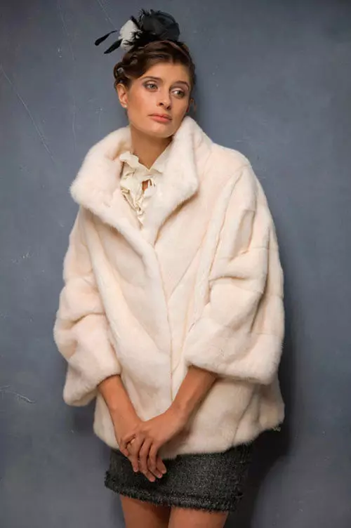 Comment choisir un manteau de vison (131 photos): Conseils pour choisir des manteaux de visons de haute qualité, des règles lors de l'achat d'un manteau de fourrure 14428_8