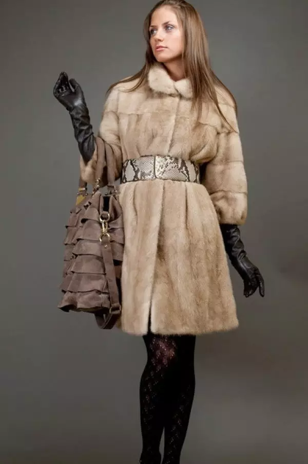 Mink Fur Coat - Chanel (26 foto): Model dengan Collar Chanel 14430_18
