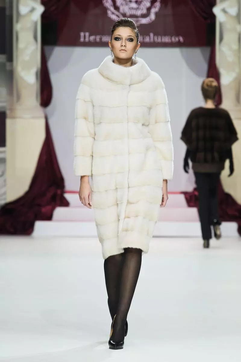 Mink Fur Coat - Chanel (26 billeder): Modeller med en krave chanel 14430_9