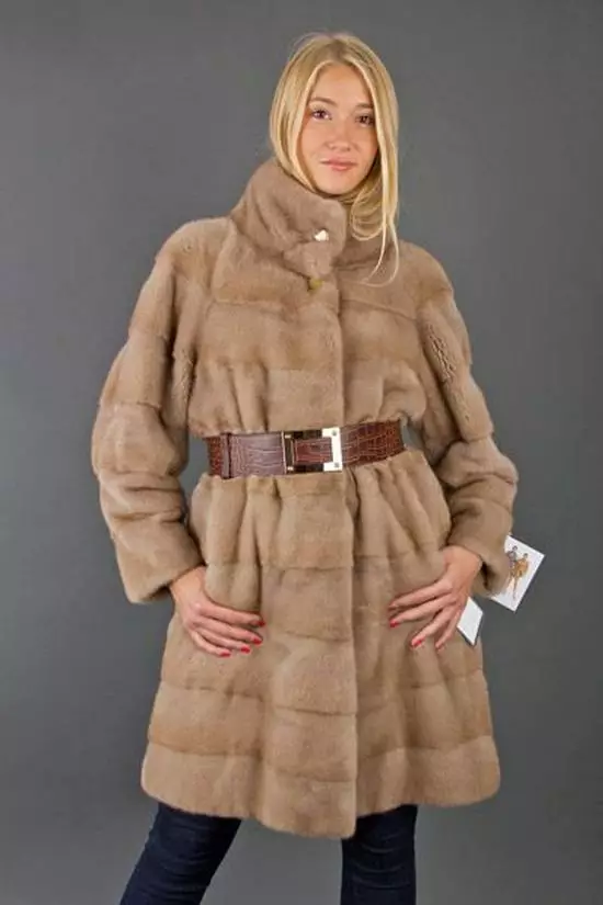 Les modèles de manteaux de vison (83 photos): Sticks de manteaux de fourrure de vison, chauve-souris, des modèles à la mode 2021, manches 3/4, Chouba-shirt, papillon 14431_12
