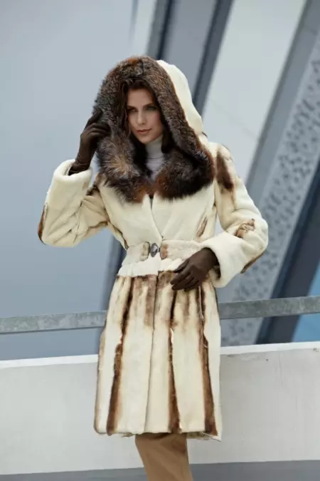 ショートミンクの毛皮のコート（97写真）：摩耗するもの、明るいミンクの毛皮のコート、ブラック、ベルト、グレー、茶色、青 14437_30