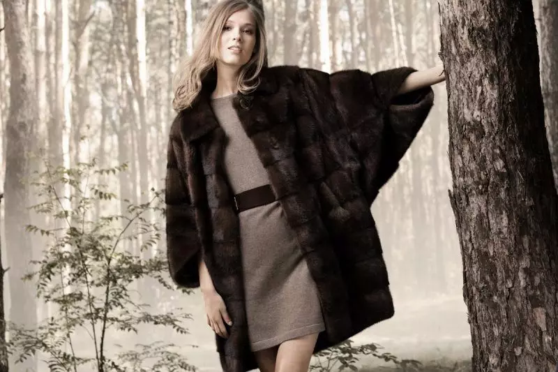 ショートミンクの毛皮のコート（97写真）：摩耗するもの、明るいミンクの毛皮のコート、ブラック、ベルト、グレー、茶色、青 14437_83