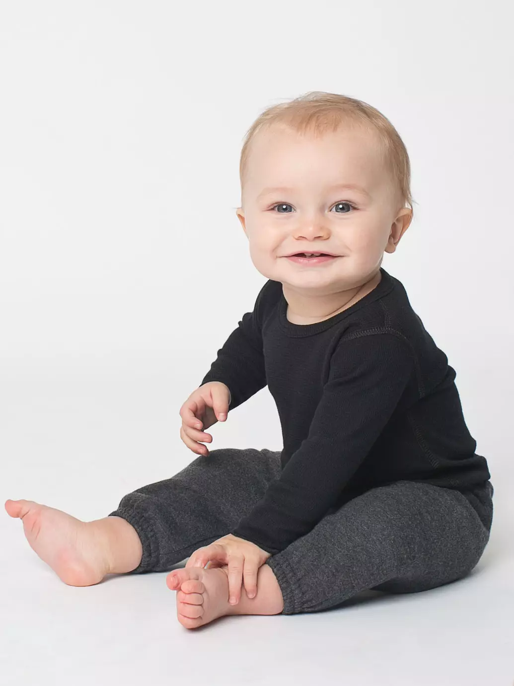 Term ondergoed voor kinderen: Review van producten voor pasgeborenen, kenmerken van thermoslahs van Merinowol voor baby's en baby's 1448_4