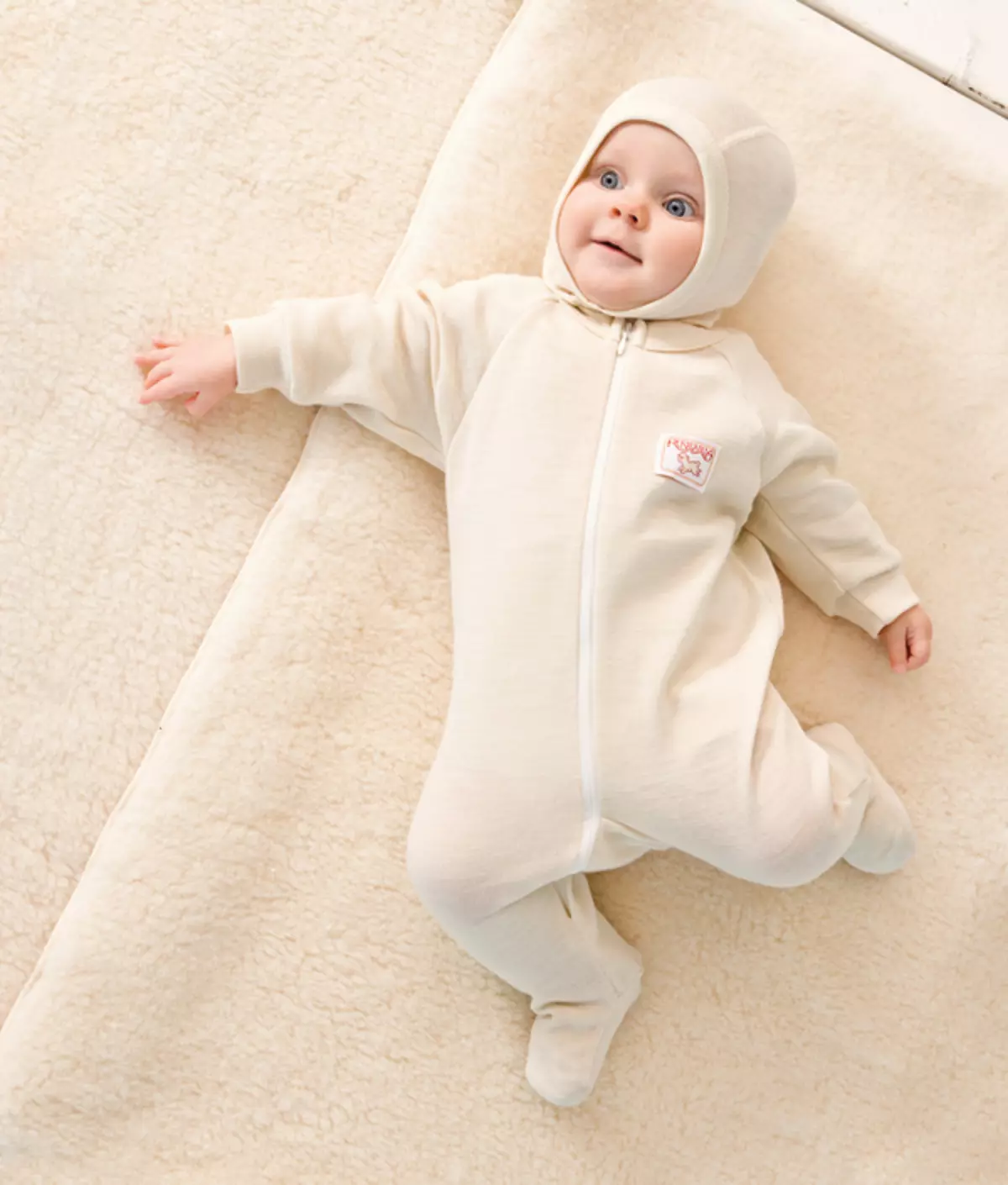 Sous-vêtements à terme pour enfants: Examen des produits pour les nouveau-nés, caractéristiques des thermoslahs de la laine mérinos pour nourrissons et bébés 1448_5
