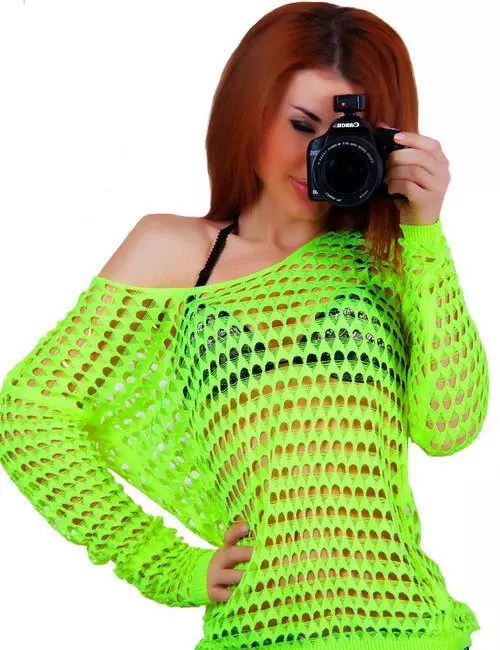 Mesh mesh (59 billeder): Hvad skal man bære en sweater ind i gitteret, gennemsigtigt, ind i et stort gitter 14507_10