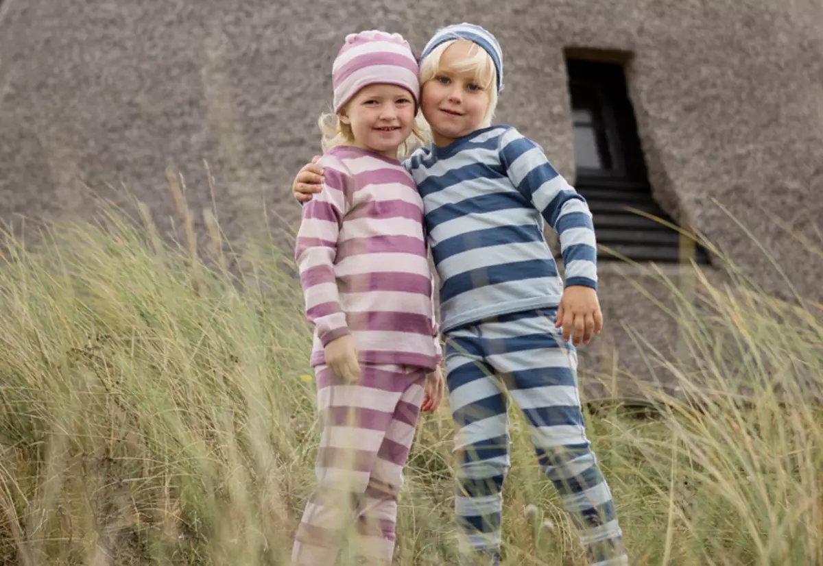 لباس زیر گرم لباس کودکان جواهر: مدل های کودکان از Merinos و سایر مواد. چه لباس های حرارتی برای نوزادان بهتر است؟ چگونه پوشیدن و مراقبت؟ 1451_16