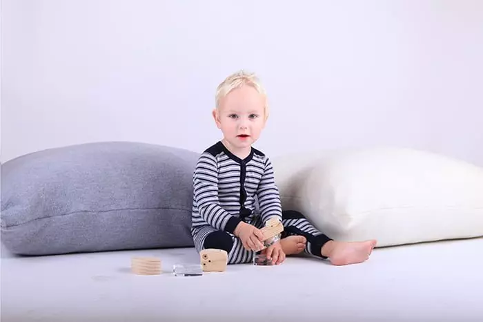 Kinderwarmte Ondergoed Joha: Modellen voor kinderen van Merinos en andere materialen. Welk thermisch ondergoed is beter voor pasgeborenen? Hoe te dragen en te geven? 1451_21