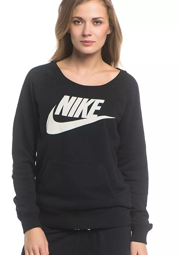 Black Sweatshot (72 foto): Sweatshot Nike, dengan apa yang harus dipakai kaus, tanpa menggambar, hitam dan putih, pulau batu, dengan tengkorak, dengan cetakan 14533_49