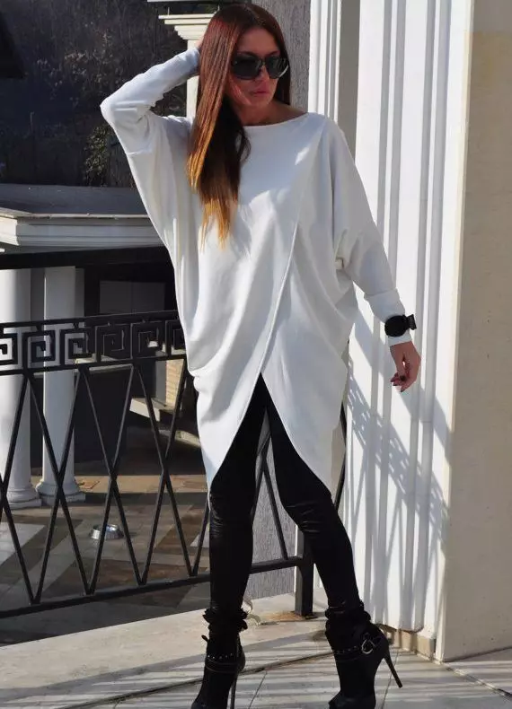 انگرکھا-لباس، ڈینم انگرکھا، طویل کوٹ کے انگرکھا، سفید، سیاہ، جینس اور leggings کے ساتھ انگرکھا: ایک انگرکھا (83 تصاویر) پہننے کے لئے کیا 14551_55