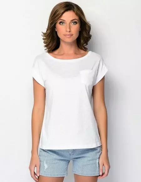 Valge T-särk ilma jooniseta: Mida kanda naissoost T-särk, mida teha, kui maalitud, T-särk mustade kätega, pikk 14582_17