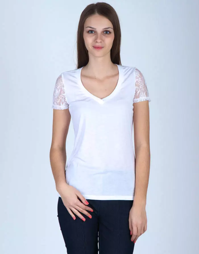 T-shirt branca sem figura: O que usar uma t-shirt feminina, o que fazer se pintado, t-shirt com as mãos pretas, long 14582_44