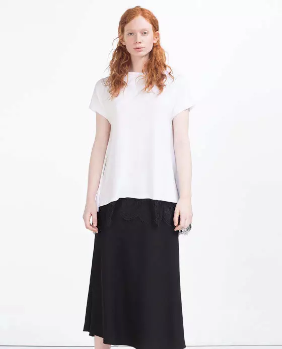 Valge T-särk ilma jooniseta: Mida kanda naissoost T-särk, mida teha, kui maalitud, T-särk mustade kätega, pikk 14582_50