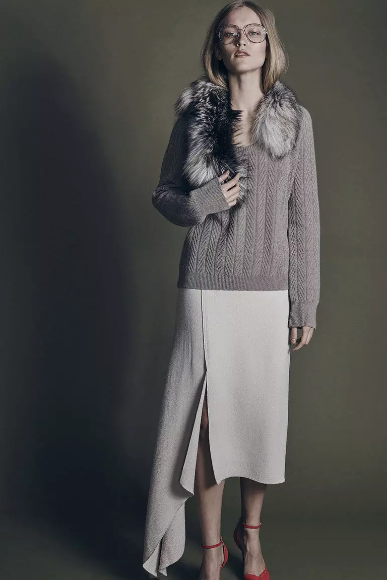 Stickade kjolar (80 bilder): What to wear, penna, långa och korta, på elastisk, grått, svart, vit 14613_42