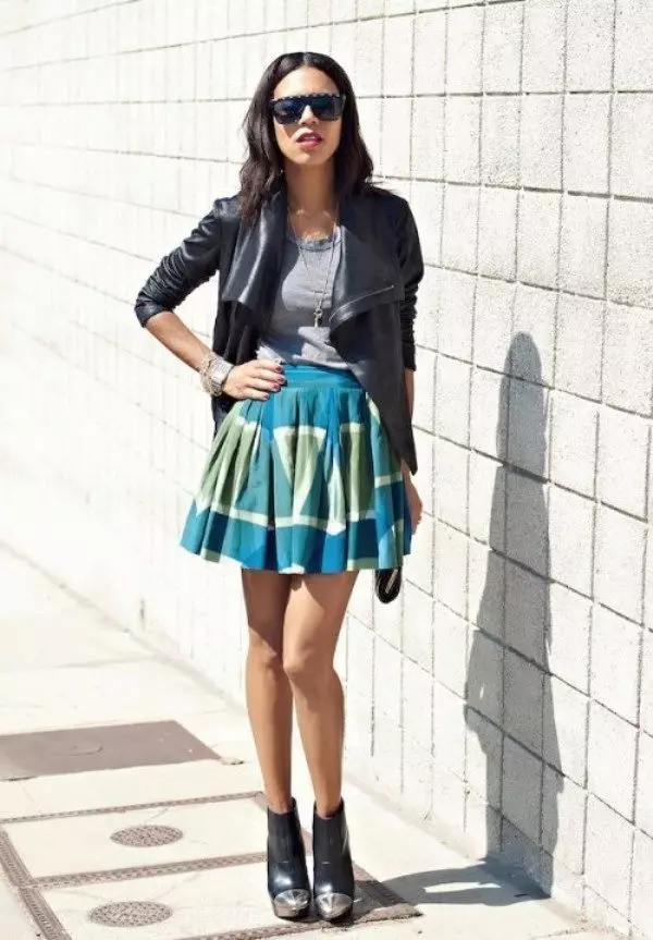 Stickade kjolar (80 bilder): What to wear, penna, långa och korta, på elastisk, grått, svart, vit 14613_7