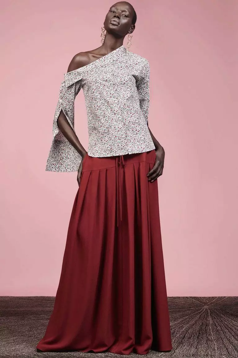 Stickade kjolar (80 bilder): What to wear, penna, långa och korta, på elastisk, grått, svart, vit 14613_74