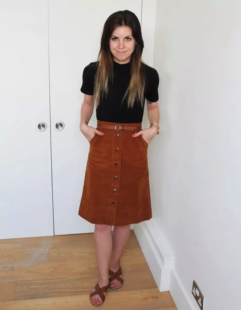 Velvet Skirt（39写真）：ヴェネルヴェからスカートを着用する方法、モデル、Bohoのスタイル 14614_38