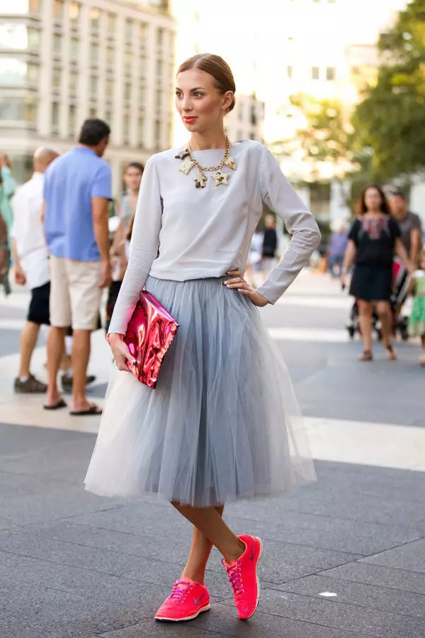 Skirt with Kedami (68 photos): how to wear, pencil, lush, classic, long, midi and short 14616_2