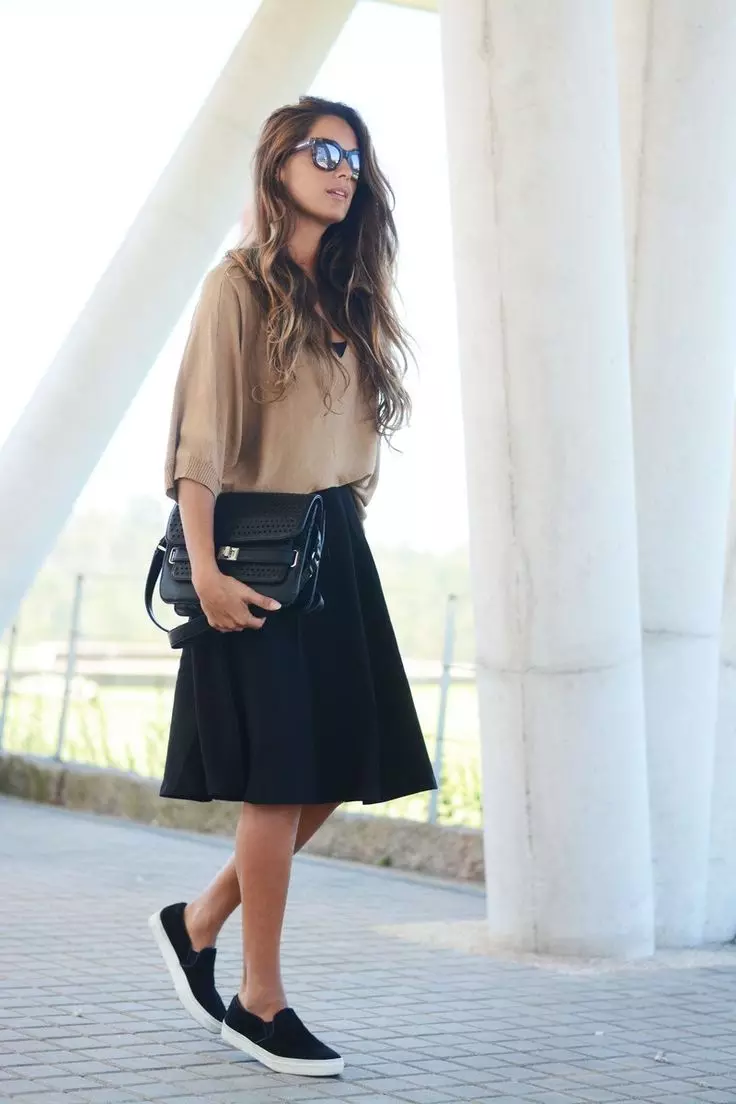 Skirt with Kedami (68 photos): how to wear, pencil, lush, classic, long, midi and short 14616_39