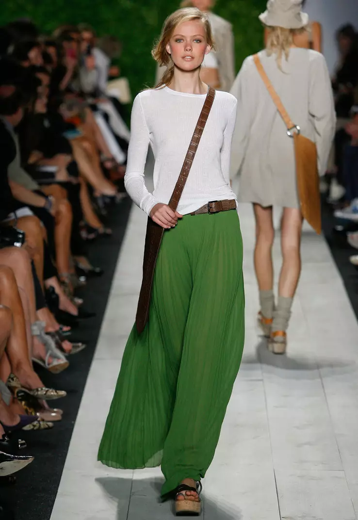 Long Nederdel (117 Billeder): Fashion Trends, Smukke Maxi Skirt Modeller 14617_102