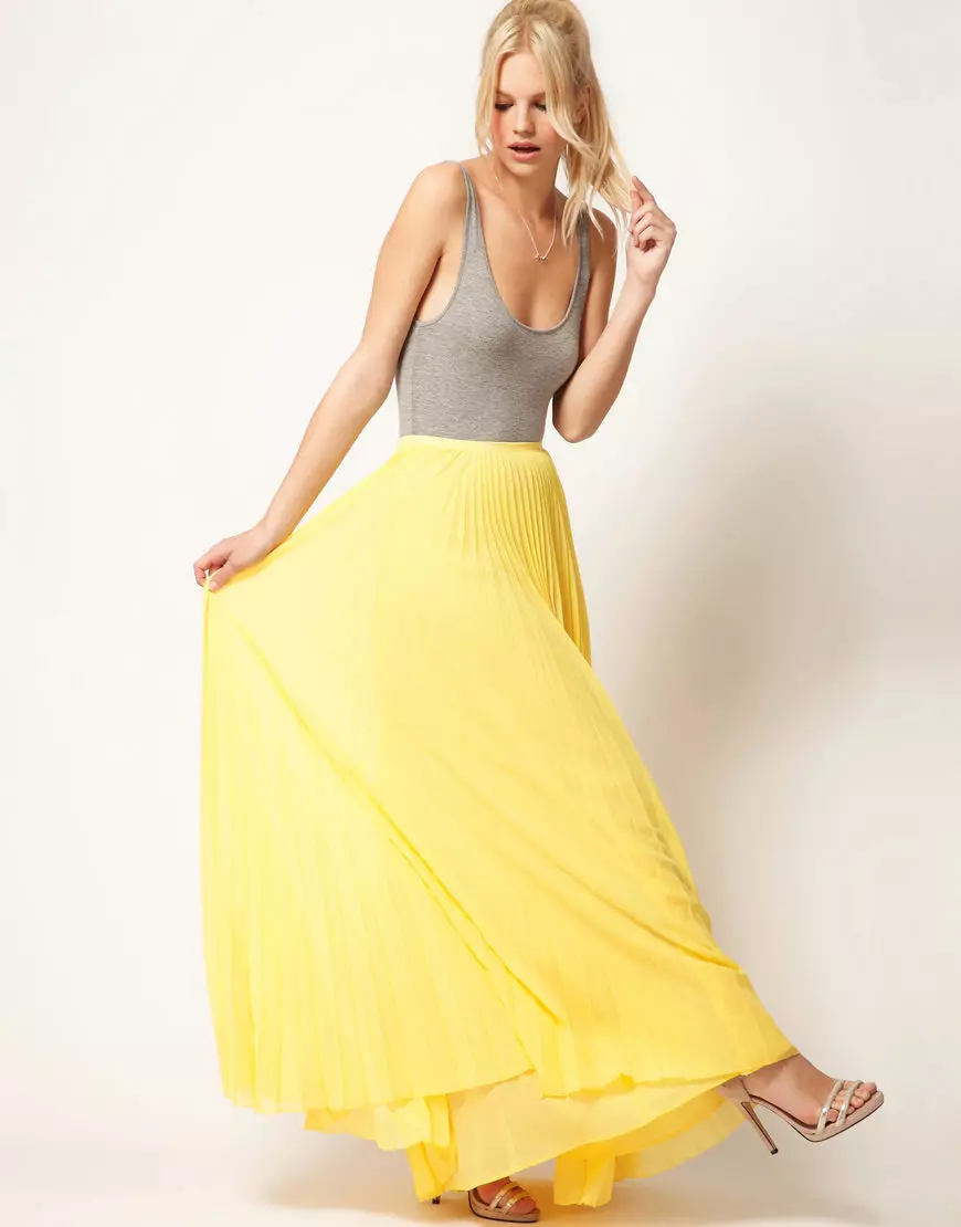 Дуге сукње (117 фотографија): Модни трендови, прелепи модели сукње Маки 14617_17