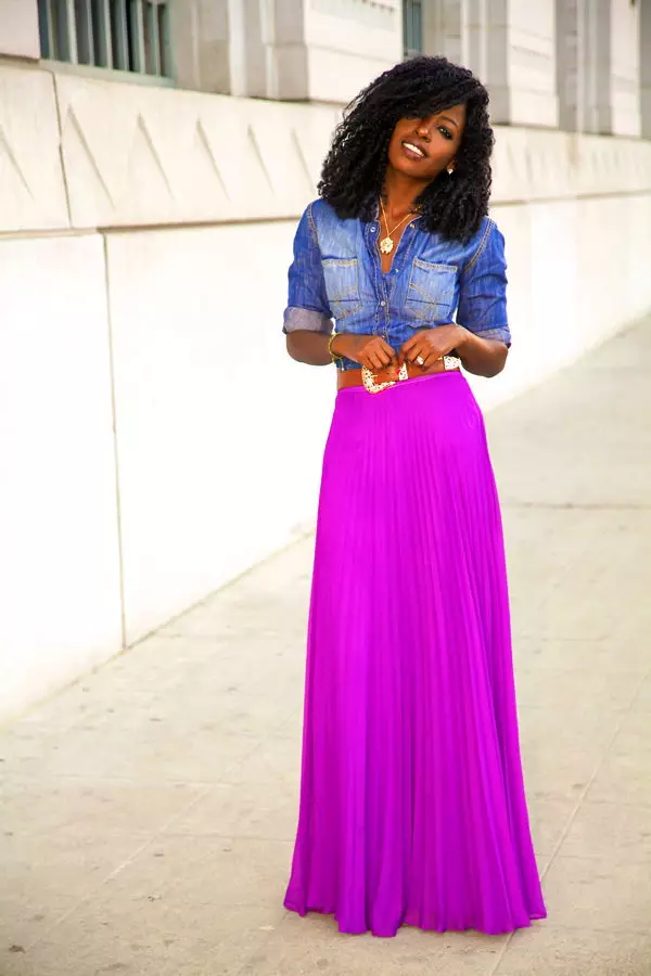 Skirts purple (63 foto): Çfarë duhet të veshin, laps purpur dhe pantallona të gjera dielli, harlisur dhe të gjatë në Pavël 14622_47